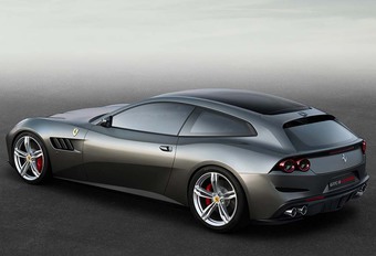 Ferrari : A bord de la nouvelle GTC4Lusso #1