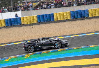 La Bugatti Chiron à 380 km/h au Mans #1