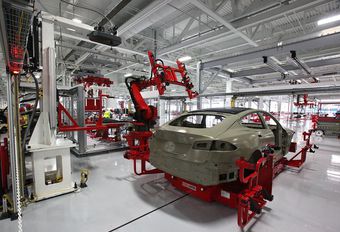 Tesla : production des Model 3 totalement automatisée  #1