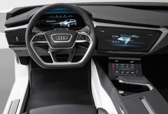 Audi : une planche de bord « virtuelle » pour la nouvelle A8  #1