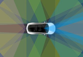 Tesla: standaard uitgerust met zelfrijdende software  #1