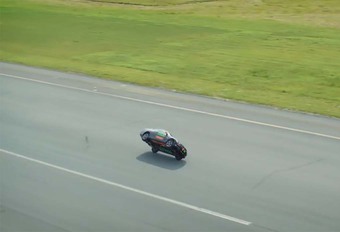 VIDEO – 186 km/h sur... 2 roues ! #1