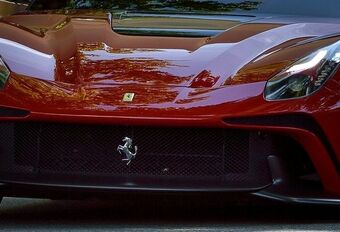 Ferrari F12 : une « M » au gros cœur #1