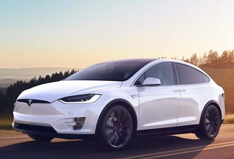 Tesla Model X : le SUV le plus sûr du marché #1