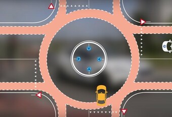 VIDEO - 1 op 8 bestuurders kent voorrangsregels op rotondes niet #1