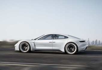 Porsche va développer une plateforme de supercar électrique #1