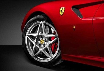 Ferrari : une sportive électrique pour contrer Tesla #1