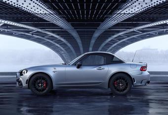 Abarth 124 GT draagt carbon petje #1