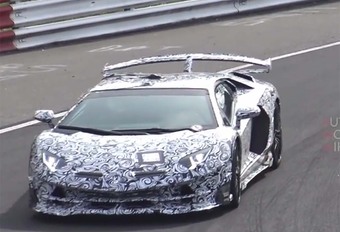 VIDÉO – Lamborghini Aventador SVJ : le son qui tue ! #1