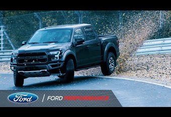 Ford Raptor : en drift sur le Nürburgring #1