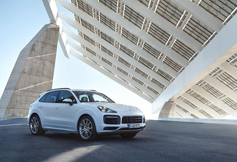 Porsche Cayenne nu ook als E-Hybrid #1