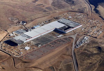 Tesla bouwt fabrieken in China en Europa #1