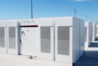 Tesla installe des PowerPacks en Belgique #1