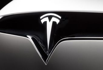 Tesla onthult Model Y in maart 2019 #1