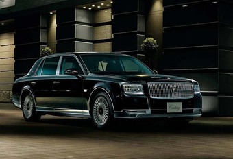 INSOLITE – Ma Toyota Century coûte 150.000 € de base ! #1