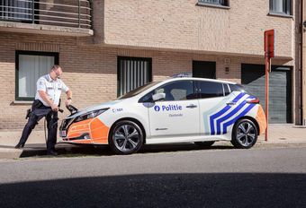 La police d’Ostende en Nissan Leaf #1