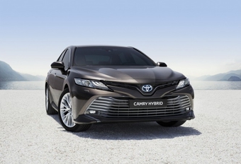 Toyota Camry: naar Europa als hybride #1