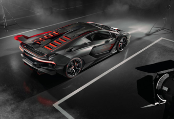 SC18 is Aventador SVJ van Lamborghini Squadra Corse #1