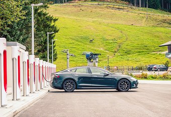 Tesla breidt Supercharger-netwerk verder uit #1