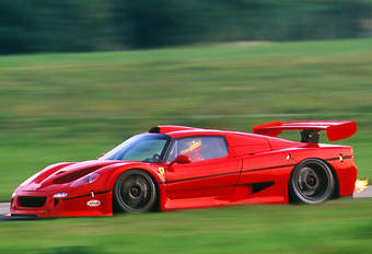 Ferrari laat F40 Competizione en F50 GT weer krijsen op het circuit #1