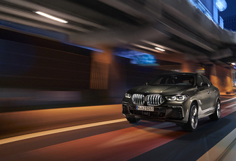 Nieuwe BMW X6 krijgt verlicht radiatorrooster #1