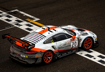 Porsche-dubbelslag in natte 24 uur van Spa-Francorchamps - met fotoalbum #1
