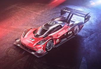Volkswagen ID.R kleurt rood voor recordpoging in China #1