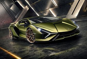 Lamborghini Sián : l’hypercar hybride à la taurine #1