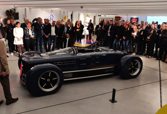 Krugger FD is Belgische retroroadster met biturbo-W12 van Bentley #1