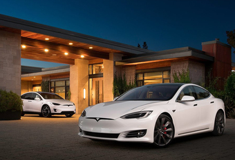 Tesla stopt met onbeperkte garantie op batterijen #1