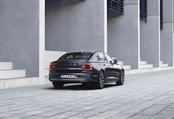 Facelift Volvo S90, V90 en V90 Cross Country: meer hybride varianten #1