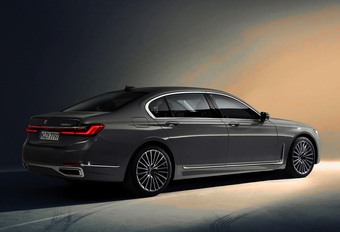 Opvolger BMW 7 Reeks wordt elektrische luxelimousine #1