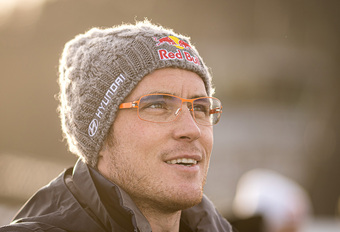 AutoWereld belt met rallypiloot Thierry Neuville #1