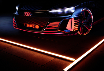 Audi E-Tron GT maakt helikoptergeluid #1