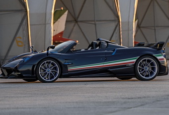 Pagani Huayra Tricolore : Top Gun #1