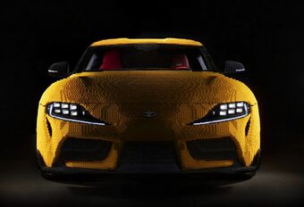 Lego eert Toyota Supra in 477.303 steentjes #1