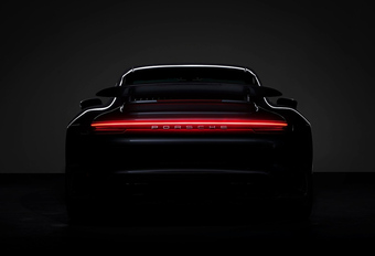 2025 Porsche 911 Hybrid
