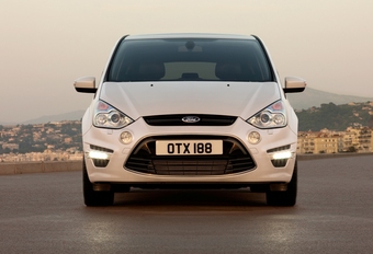 Ford S-Max #1