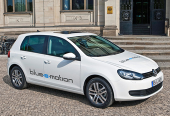 Volkswagen Golf Blue-e-motion #1