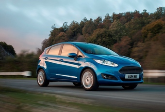 Ford Fiesta 1.0 EcoBoost avec boîte à double embrayage #1