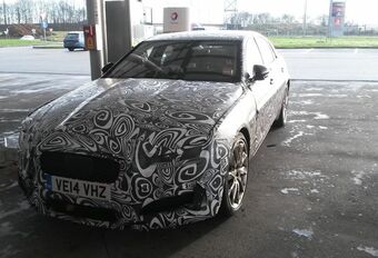 Gecamoufleerde Jaguar betrapt in België #1