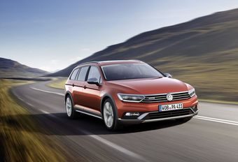 Salon van Genève 2015: Volkswagen Passat Alltrack, tegen verkeersdrempels #1