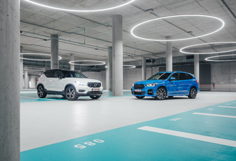 In duel: BMW X1 xDRIVE25e vs. VOLVO XC40 T5 RECHARGE #1
