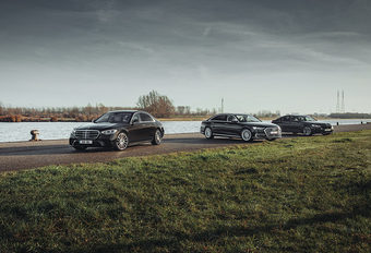Vergelijkende test AUDI A8 50 TDI // BMW 730D // MERCEDES S 350 D (2021) #1