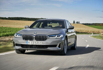 BMW 520e PHEV (2021) #1