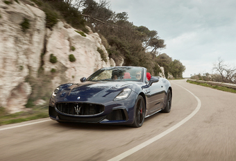 Review Maserati GranCabrio Trofeo