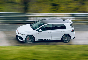 Review Volkswagen Golf GTI Clubsport (2025)