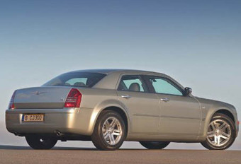 Chrysler 300C HEMI V8 #1