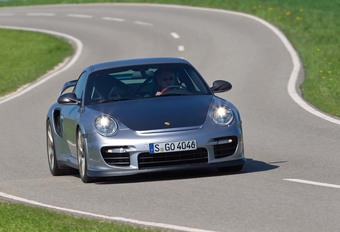 Porsche 911 GT2 RS  #1