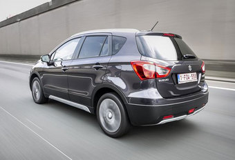 LANGEDUURTEST: Suzuki SX4 S-Cross DDiS 4X2 (slot) #1